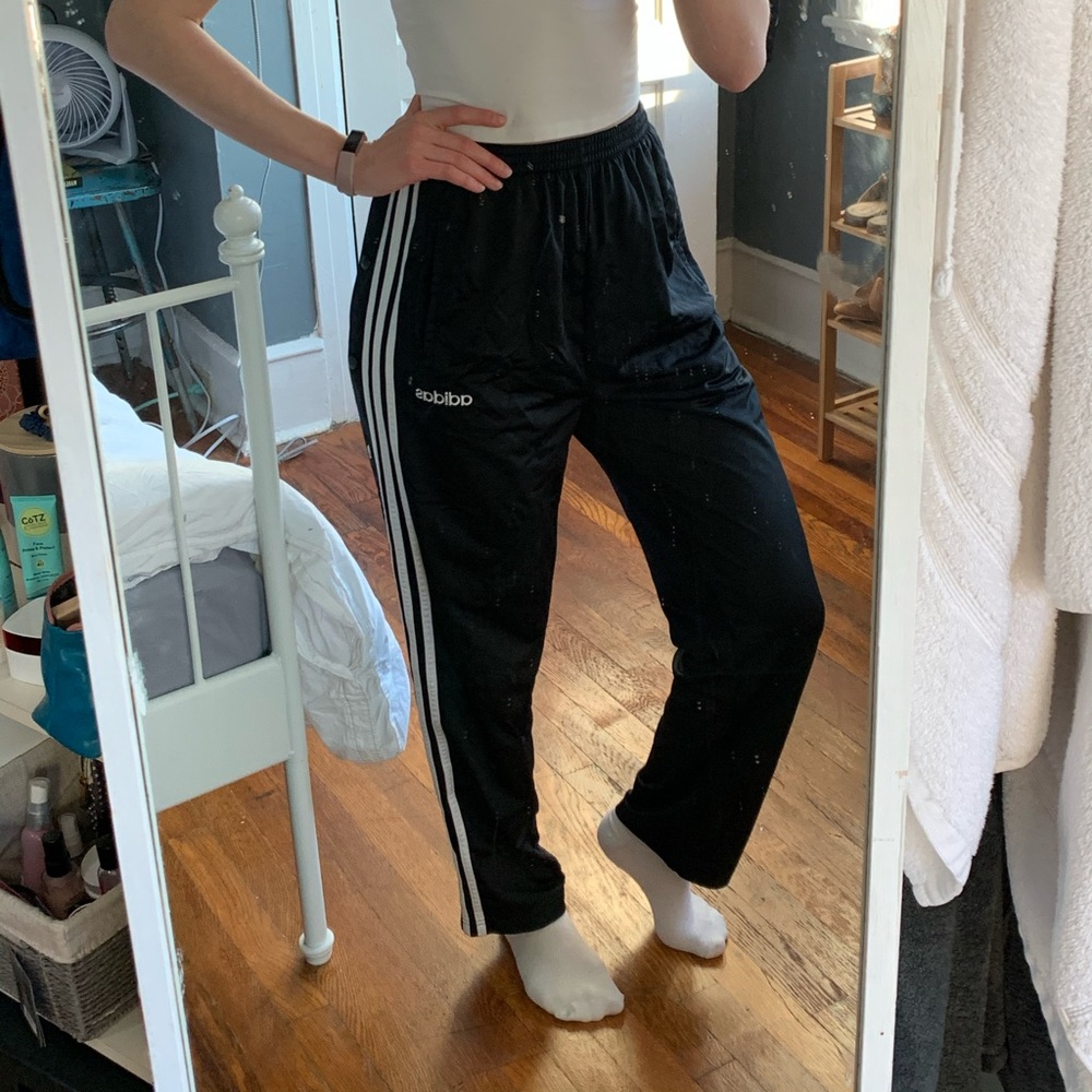 Women’s medium adidas basketball warmup pants